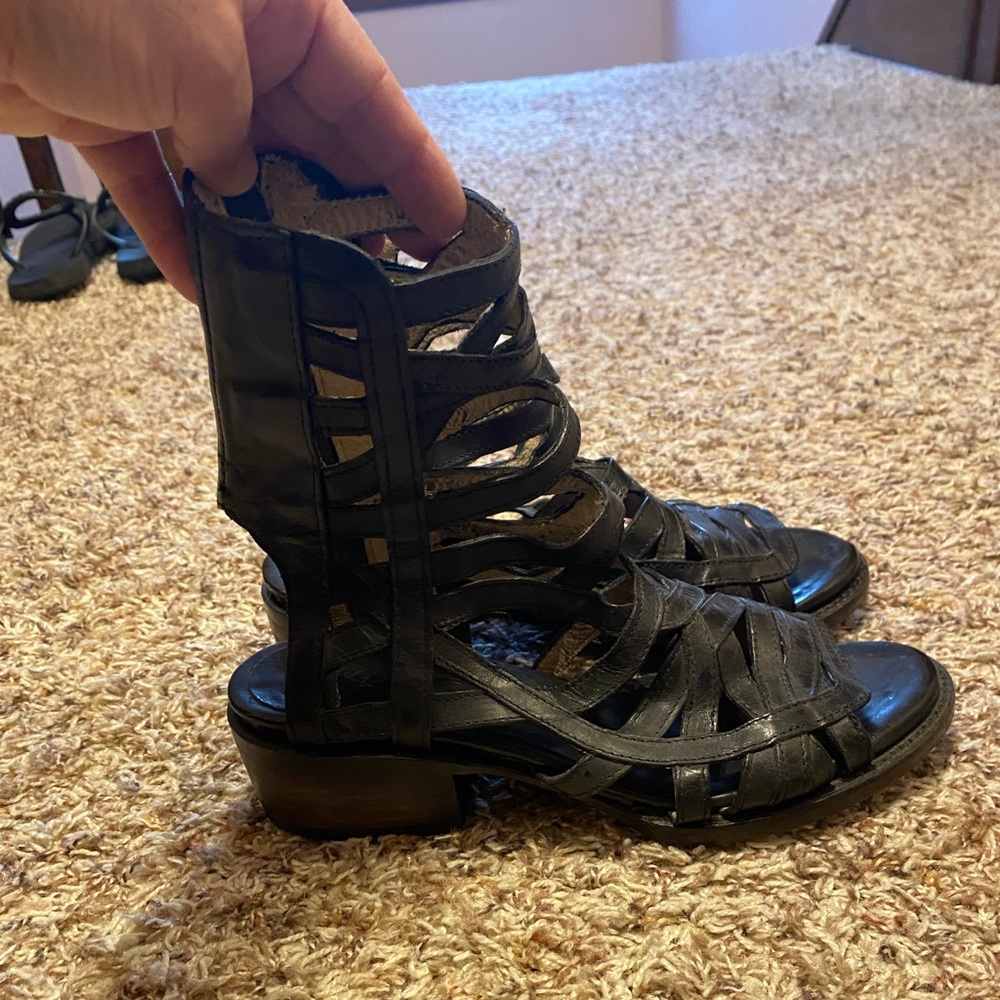 Freebird by Steven Queen size 7